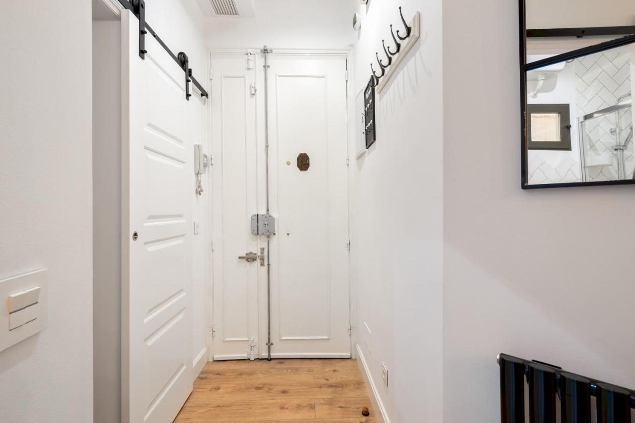 1 Bedroom 1 Bathroom Furnished - Malasana - Cozy & Modern - Mintystay Мадрид Экстерьер фото
